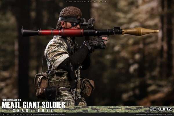[EKS-010] MEATL GIANT SOLDIER SNAKE BOSS TIGER STRIPE CAMO VER - Image 17