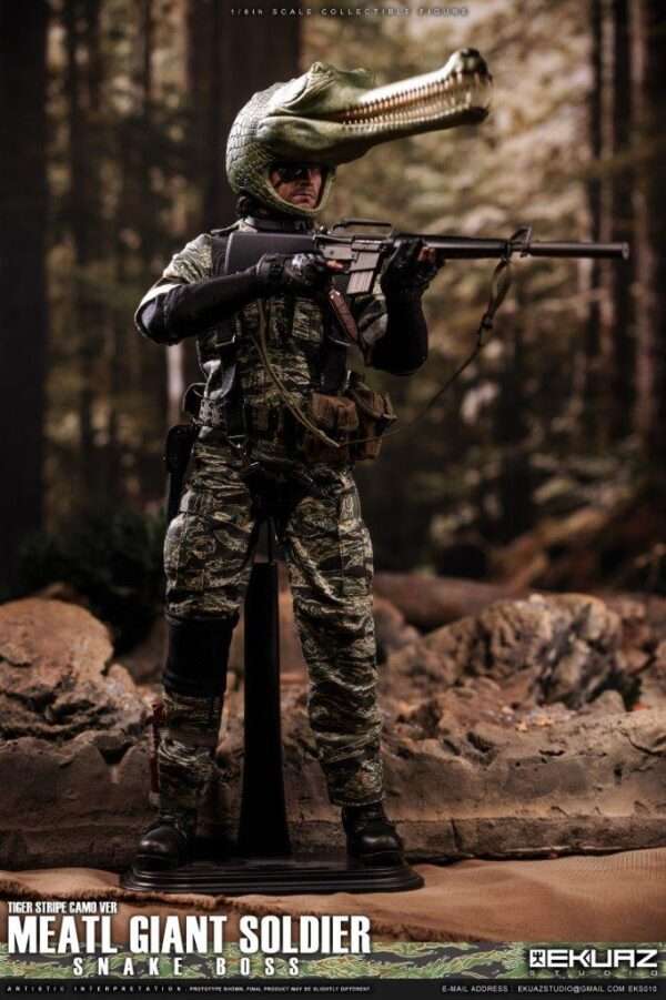 [EKS-010] MEATL GIANT SOLDIER SNAKE BOSS TIGER STRIPE CAMO VER - Image 11