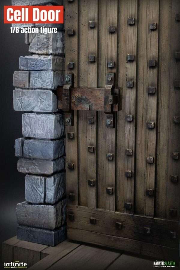 [IK-31696] Castle Cell Door Diorama - Image 8